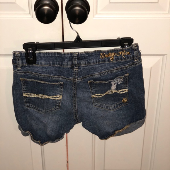 Indigo Rein Jean Shorts - Size 5 - Picture 2 of 3